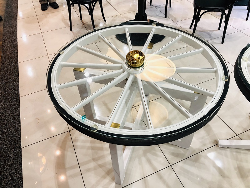 馬車車輪テーブル/白/1000φ