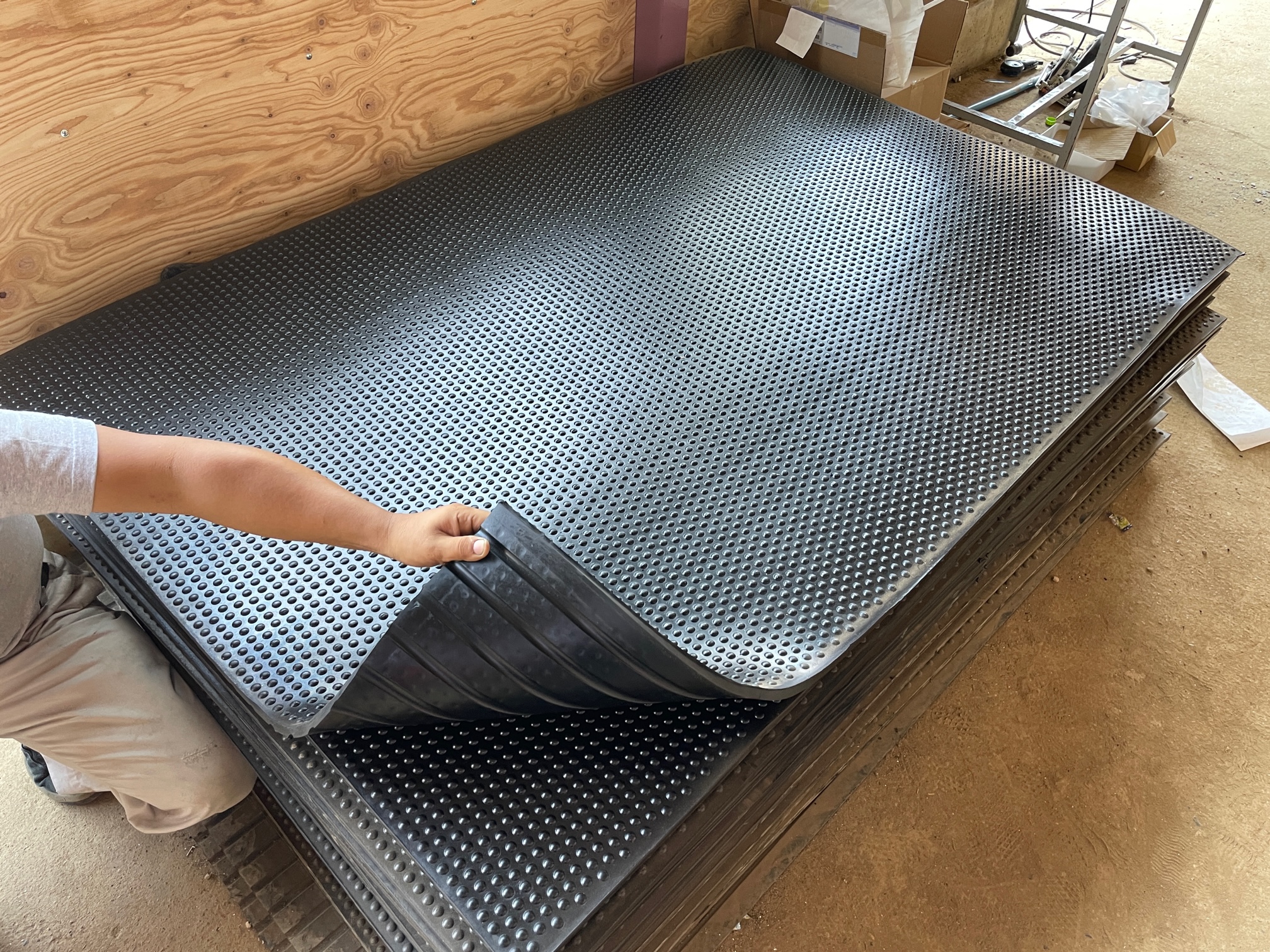 厩舎マット1830x1220x15t