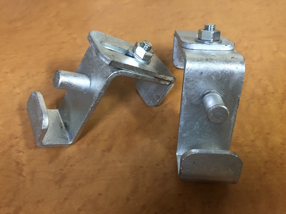 可変式飼い桶フック